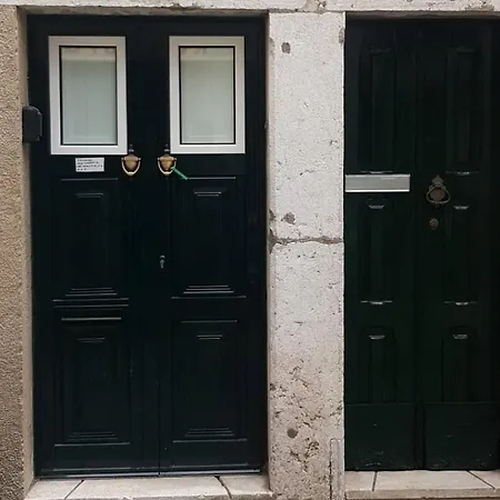 Apartment Cosy Flat In The Heart Of Alfama *