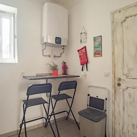 Cosy Flat In The Heart Of Alfama Lisboa
